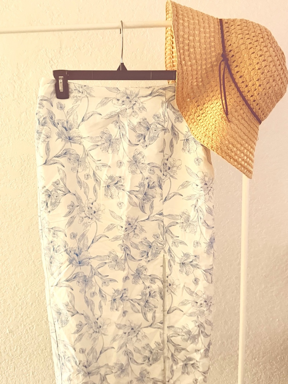 a new day White Pencil Skirt with Blue Floral Sketch Print